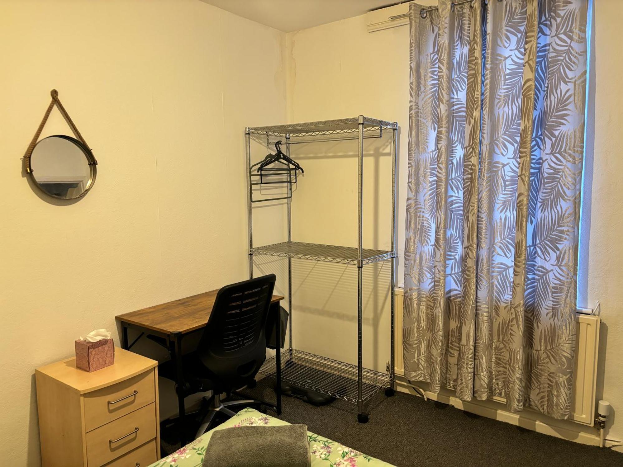 Entire 3 Bedroom House- Free Parking Liverpool Kültér fotó